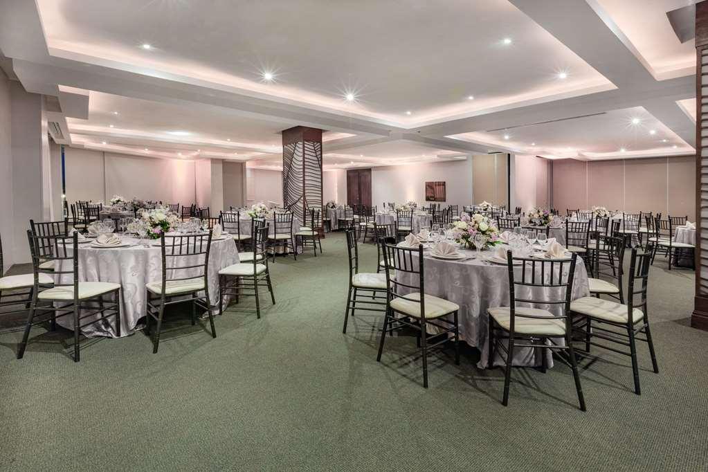 Tryp Guayaquil Hotel Facilities photo