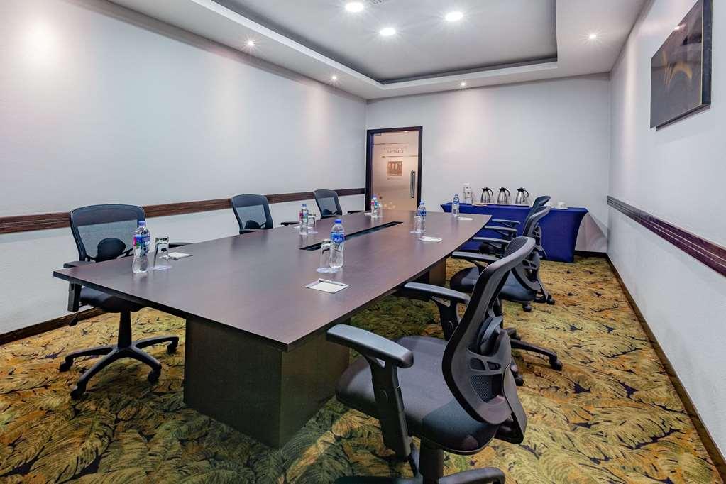 Tryp Guayaquil Hotel Facilities photo